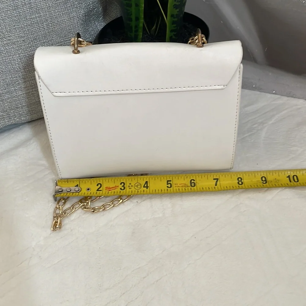 Pretty White Bag - Picture 3 of 8